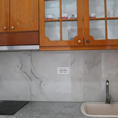Villa Albert Ksamil アパート クサミル